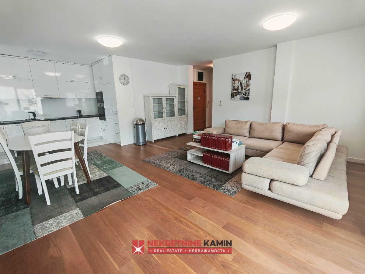 Spacious three bedroom apartment in city center, Budva